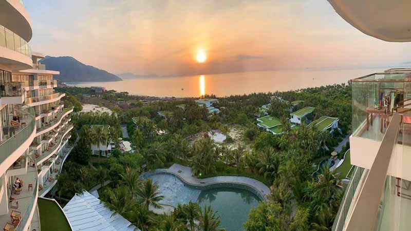 Hoàng Hôn Tại Cam Ranh Riviera Resort