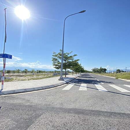 Mặt tiền Nguyễn Tất Thành Cam Ranh Citygate (2)