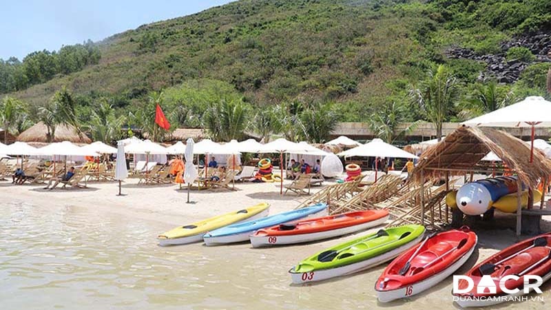 Thuyền Kayak tại Đảo Robinson Nha Trang