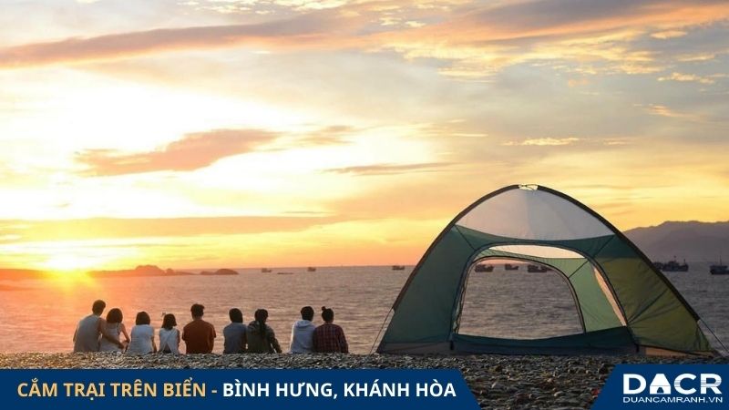 Cắm trại trên biển Bình Hưng