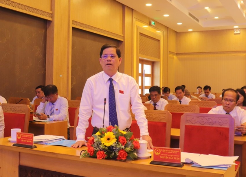 Chủ tịch UBND tỉnh Khánh Hòa ông Nguyễn Tấn Tuân phát biểu hôm 21-10