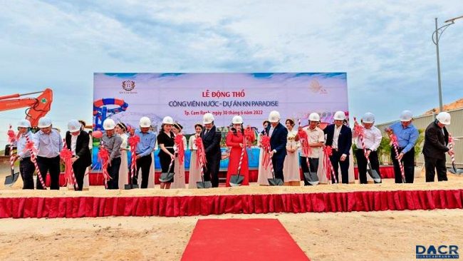 Le dong tho cong vien nuoc tai KN Paradise (1) Le dong tho cong vien nuoc tai KN Paradise (1)