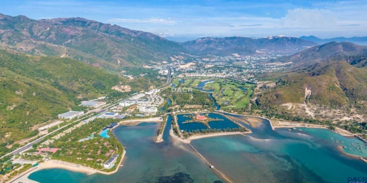 Hình thực tế tiến độ Novaworld Nha Trang - Diamond Bay (7)-duancamranhvn